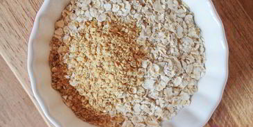 творожный мусс с ягодами и злаками