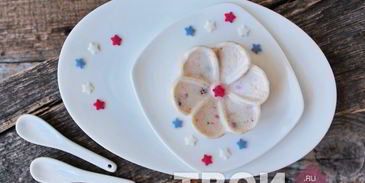 творожный мусс с ягодами и злаками