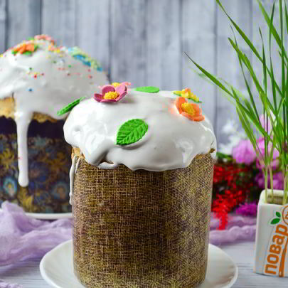 Дрожжевой кулич