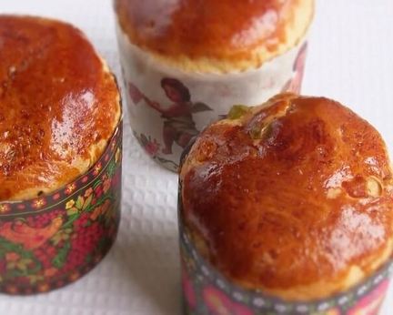 Кулич Пасхальный медовый на воде с цукатами и изюмом