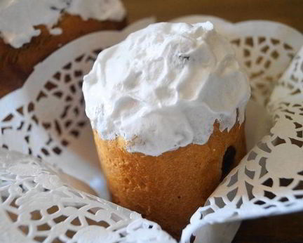 Кулич Пасхальный на взбитых яйцах с заварной глазурью