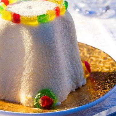 Пасха с изюмом, лимоном и кардамоном