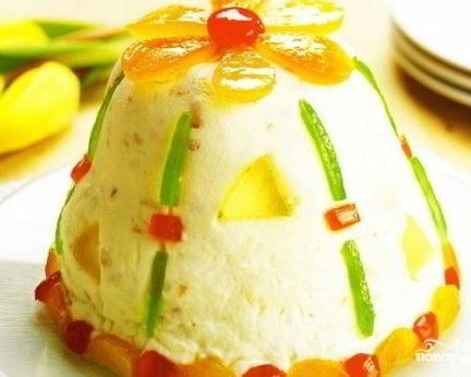 Пасха с миндалем и изюмом