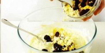 пасха с миндалем и изюмом