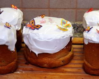 Пасхальный кулич со сметаной