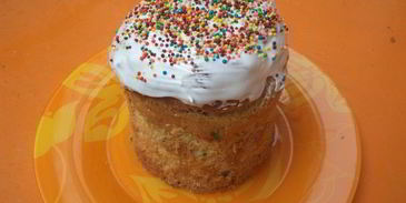 заварной кулич с вяленой вишней