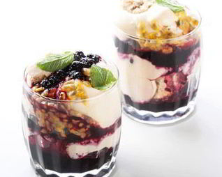 Пудинг с черникой и маскарпоне