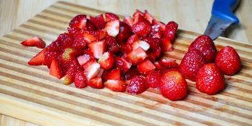 мороженое домашний клубничный щербет из йогурта