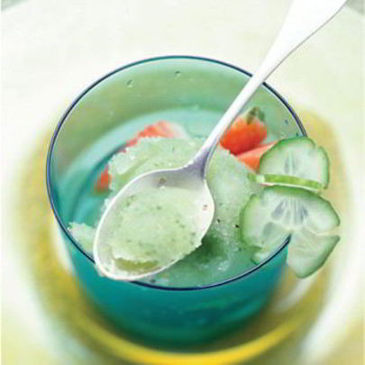 Огуречный щербет с фруктовым салатом