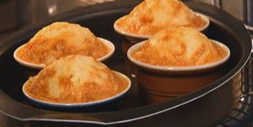 крабовое суфле с чеддером и пармезаном