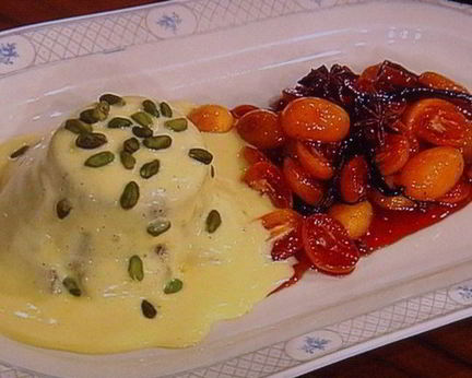 Шоколадное суфле под кофейным сабайоном с пряным кумкватом