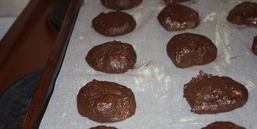 шоколадные печенья вупи-куки с облепиховым суфле