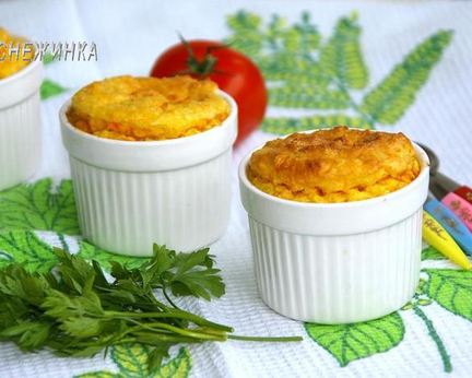 Сочное куриное филе под рисово-морковным суфле