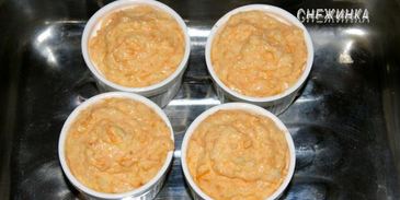 сочное куриное филе под рисово-морковным суфле