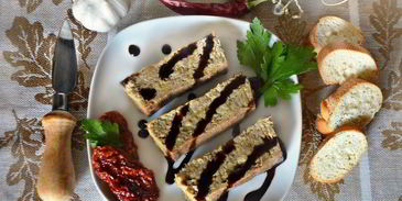 суфле из запеченного баклажана с перцем и отрубями