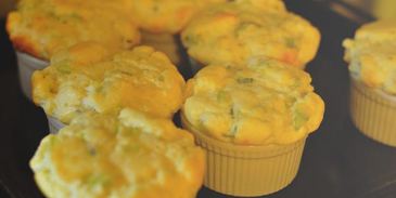 суфле с чеддером и кабачками