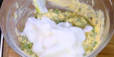 суфле с зеленым горошком