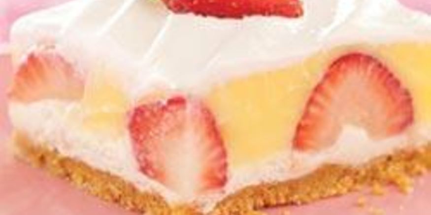 Рецепт творожного торта-суфле с клубникой