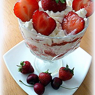 Десерт Тирамису с клубникой