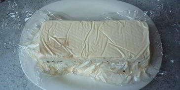 изысканный тирамису с яйчным ликером