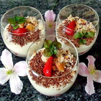 Клубнично-ванильный тирамису