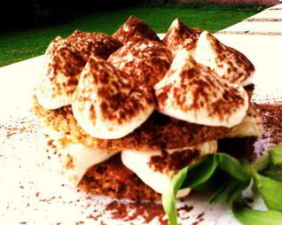 Тирамису в форме цветка Dalia