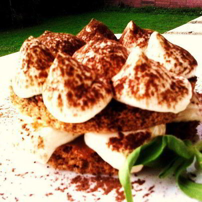 Тирамису в форме цветка Dalia