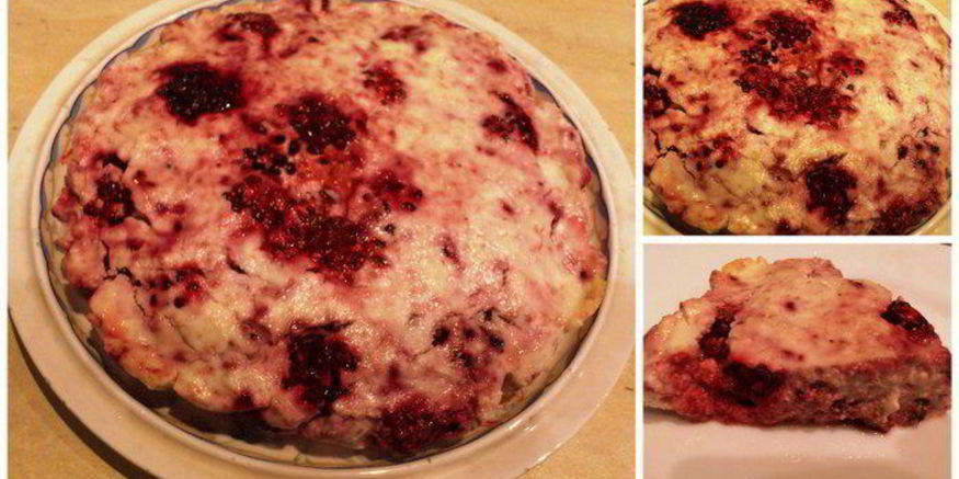 Рецепт творожного пудинга с ежевикой