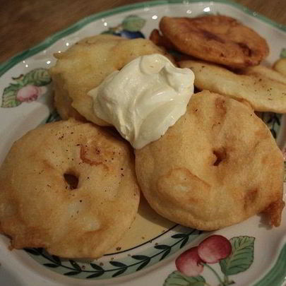 Яблочные кольца в кляре