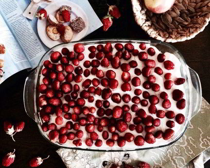 Десерт летний с клубникой, апельсином и зефиром Лайма