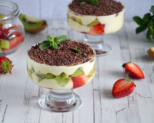 Фрукты в зефирном креме