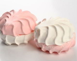 Розовый яблочный зефир