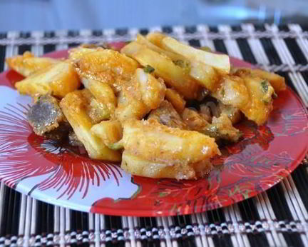 Азу из говядины с картошкой и солеными огурцами