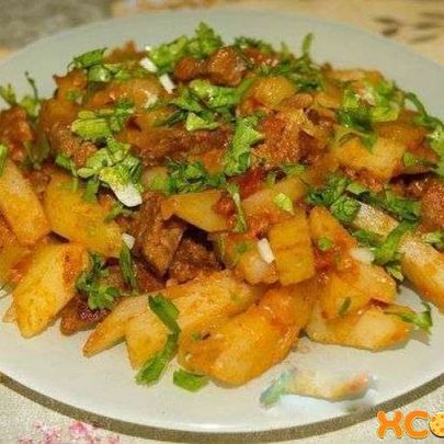 Азу из говядины с солеными огурцами