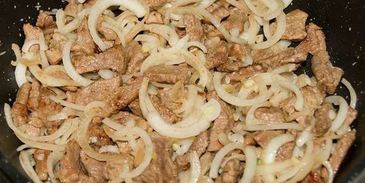 азу из говядины с солеными огурцами