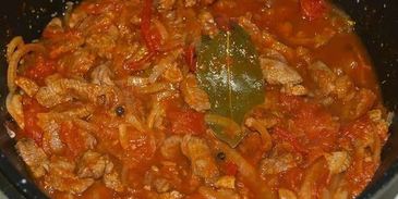 азу из говядины с солеными огурцами