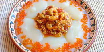 азу из креветок с тофу и пикантным гарниром