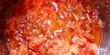 азу из креветок с тофу и пикантным гарниром