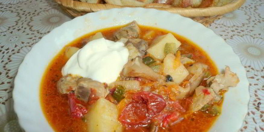 Рецепт азу из куриных желудков и вешенок