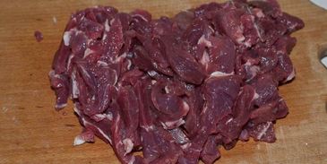 азу с солеными огурцами и с картошкой