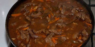 азу с солеными огурцами и с картошкой