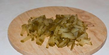 азу с солеными огурцами и с картошкой