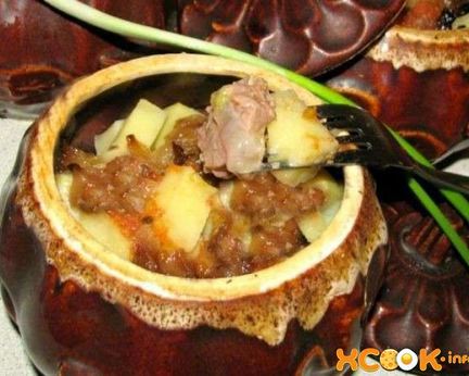 Азу в горшочках