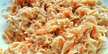 драники морковно-картофельные с килечкой