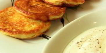 драники с начинкой из творога