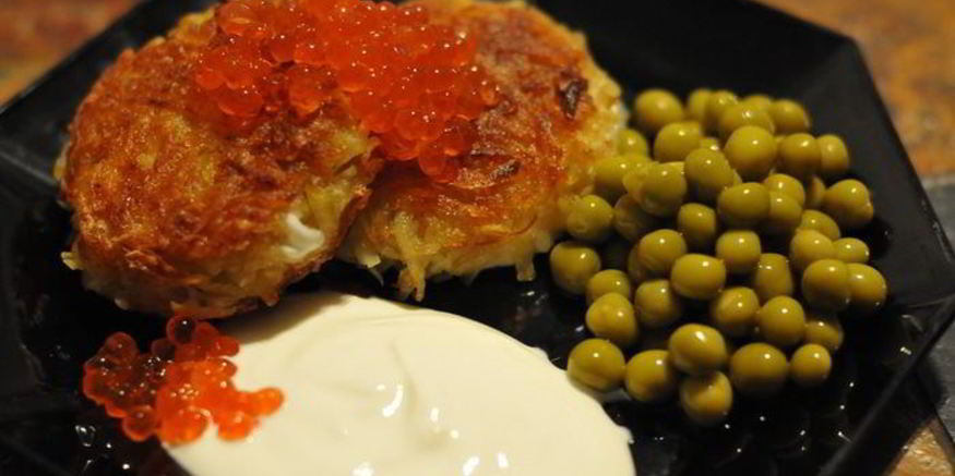 Рецепт драников с творожными шариками