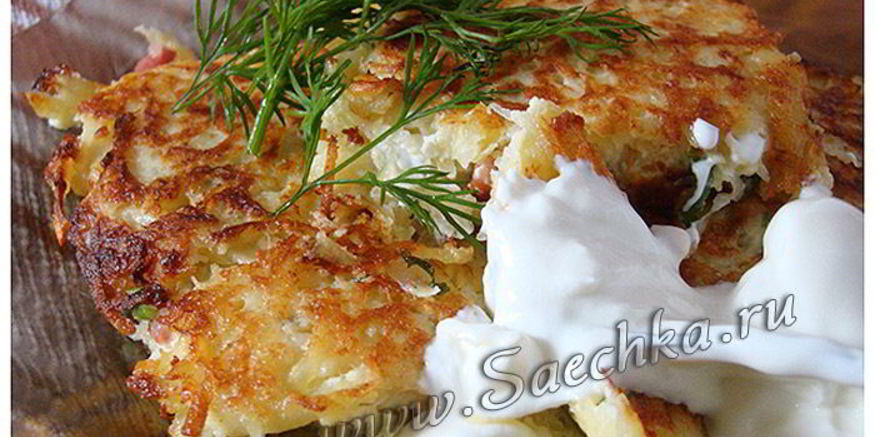 Рецепт картофельных драников с сыром и шпикачками