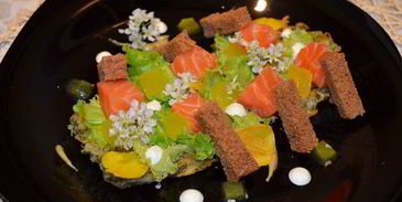 лосось на картофельном дранике