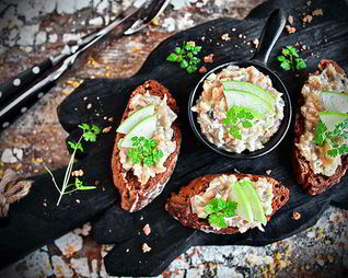 Форшмак из сельди с зеленым яблоком