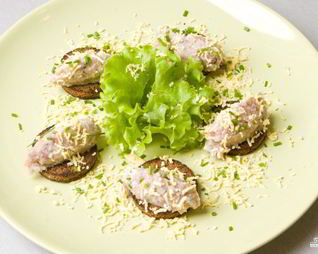 Форшмак с плавленым сыром и морковью